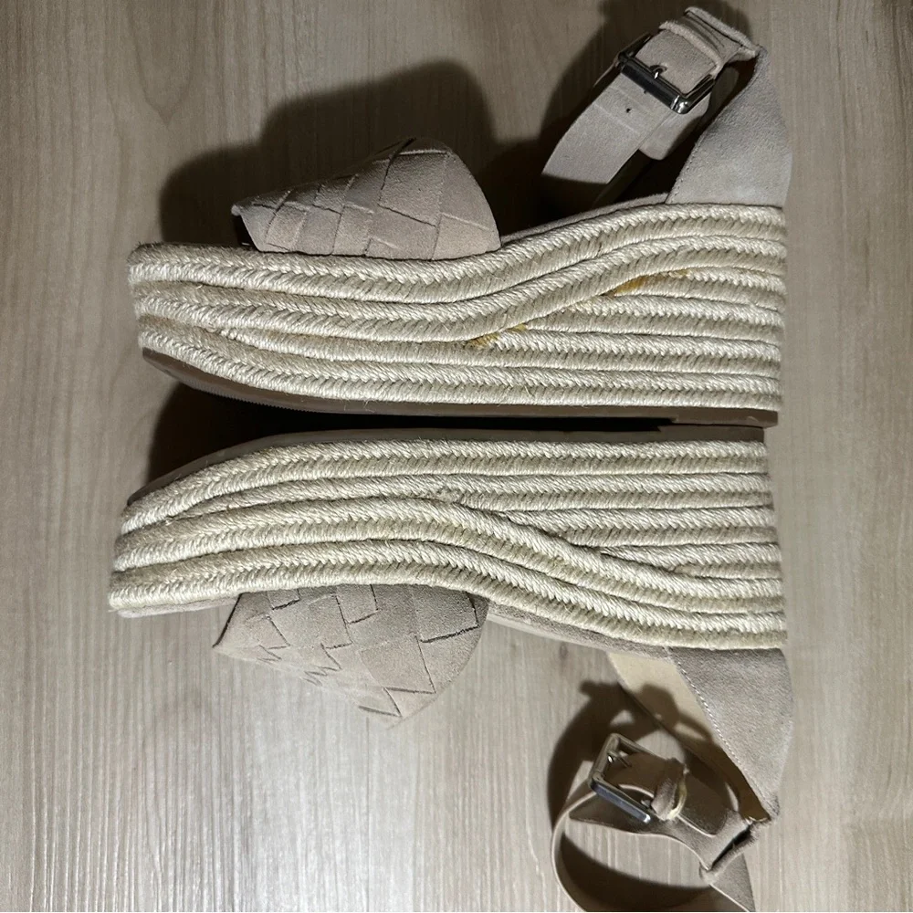 Marc Fisher Adalyn Espadrille Wedges Taupe 8.5 M Womens Platform Suede Sandals‎